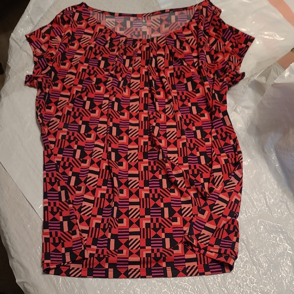 Worthington Red and Black Geometric Blouse